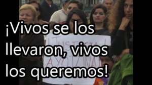 En Madrid, exigimos justicia y la aparición de nuestros jóvenes de #AyotzinapaSomosTodos. 