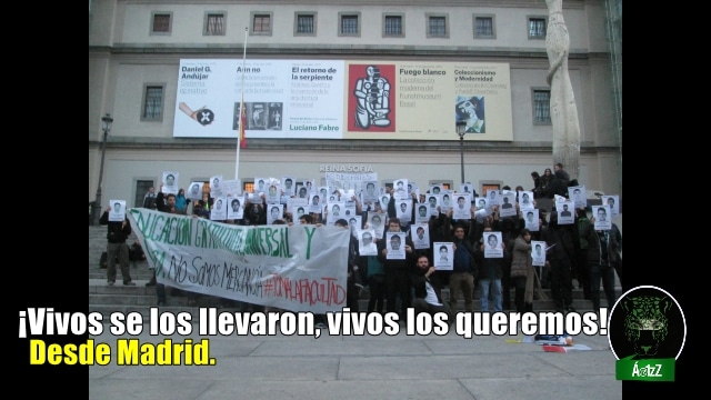 Así se vivió la décima #AcciónGlobalPorAyotzinapa desde Madrid.