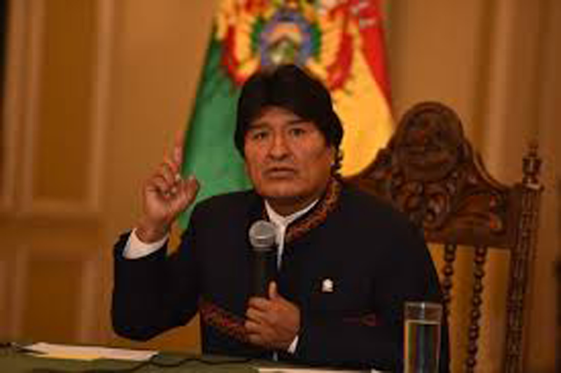 Evo Morales advierte que EE.UU. podrían desatar la Tercera Guerra Mundial